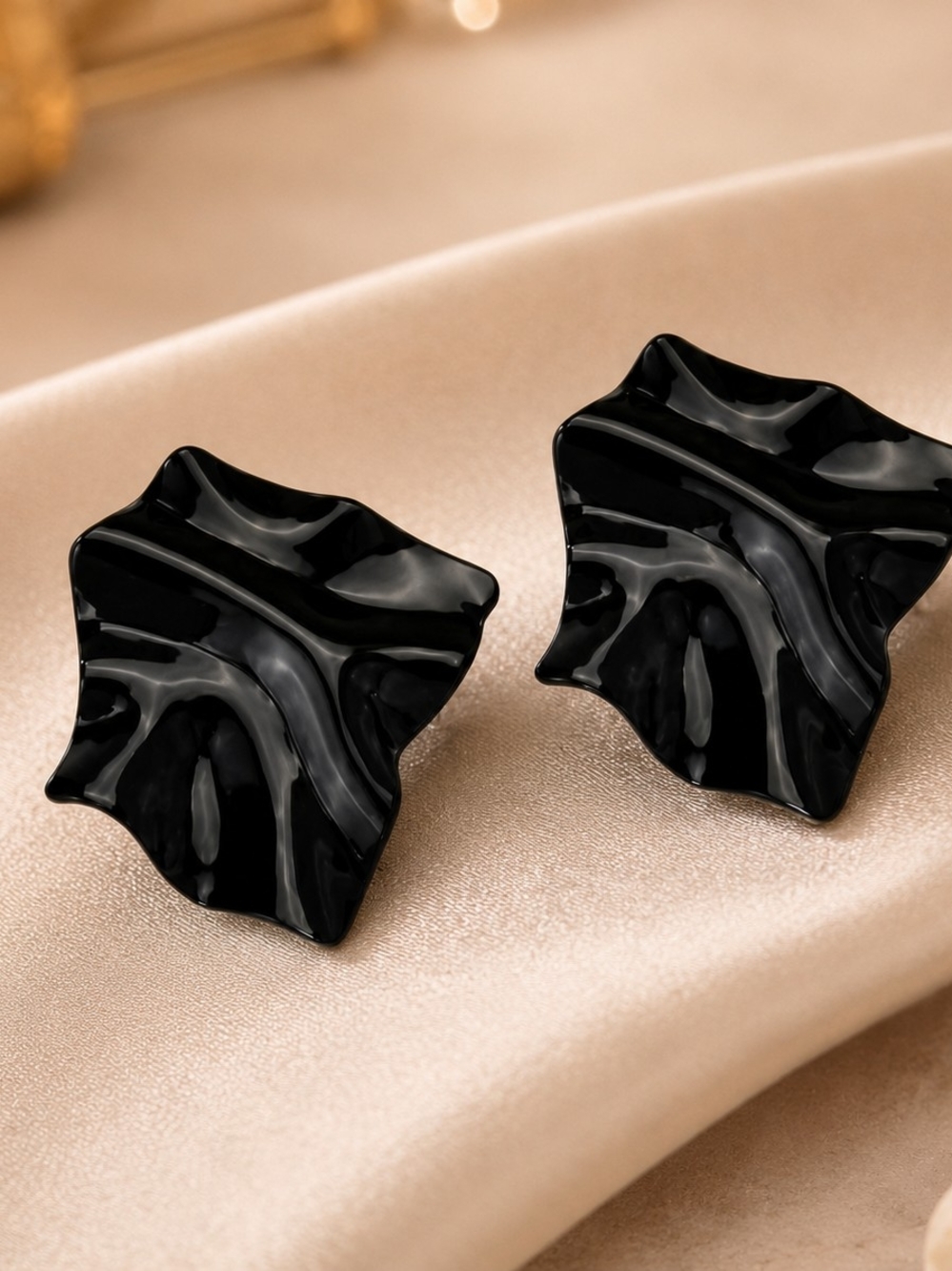 Wavy Glossy Black Resin Stud Earrings
